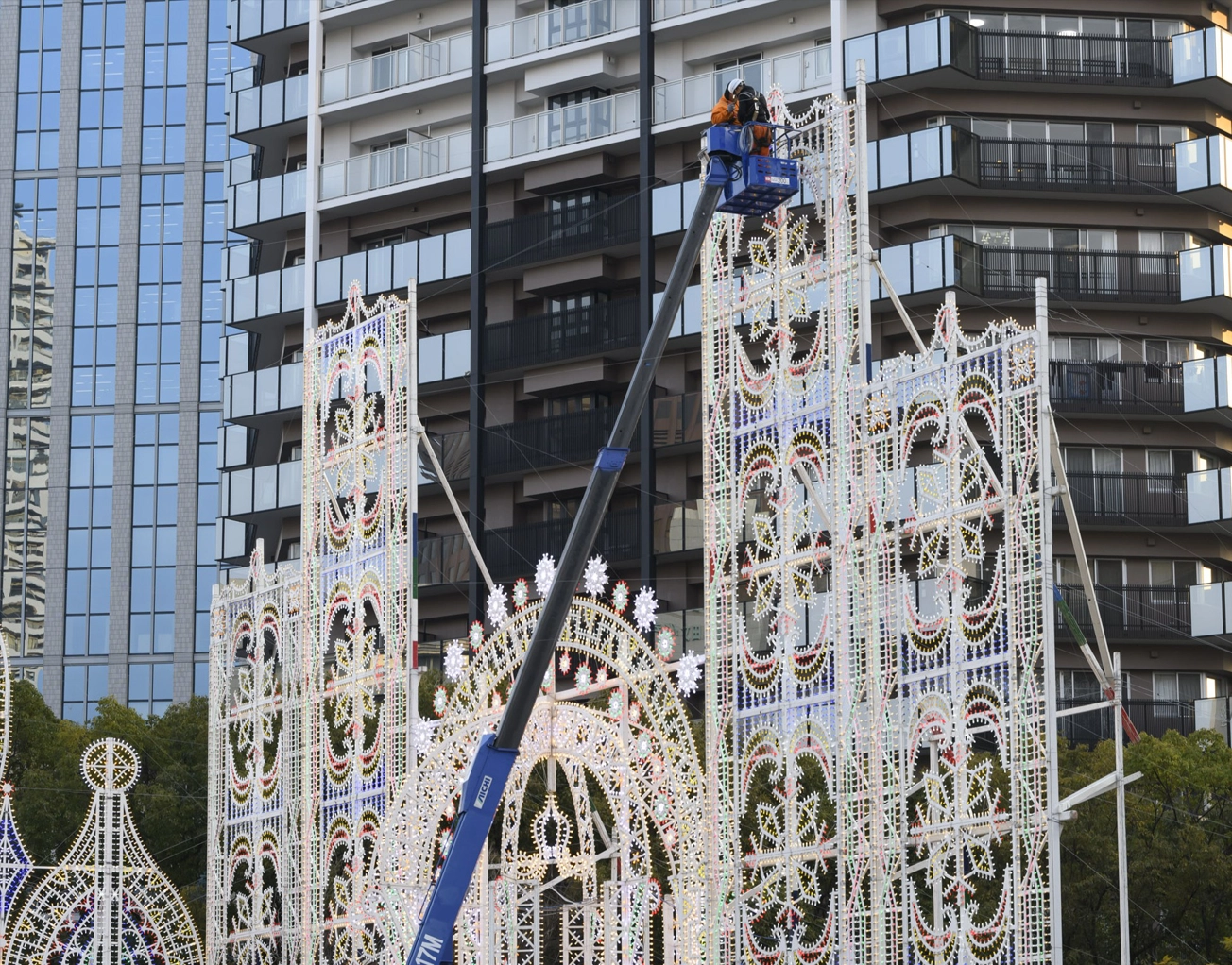 神戸ルミナリエ設営風景